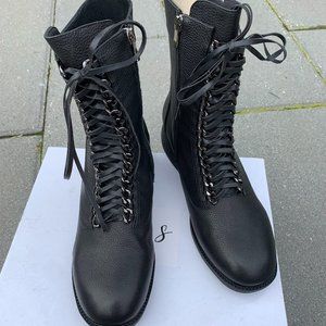 NEW Black leather combat boots by Maya size 39. Size runs small